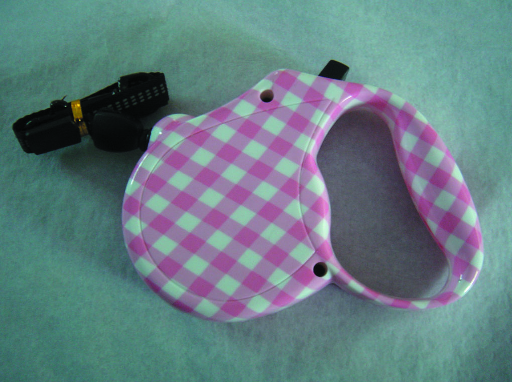 Colorful retractable dog leash with water-transfer printing