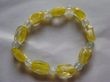 glass bead bracelet