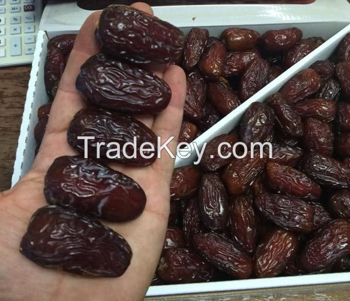 Ajwa Almadeena Dates