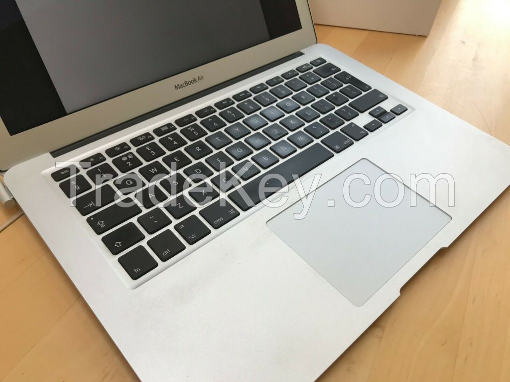 Apple Macbook Air 13.3in. 121GB SSD Intel Core i5 1.7GHz 4GB RAM Laptop