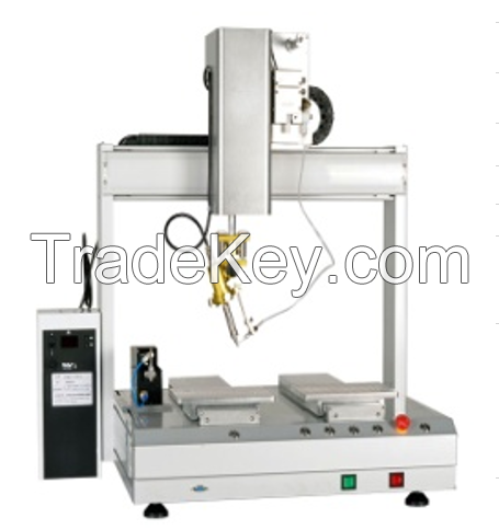 Full automatic soldering machine