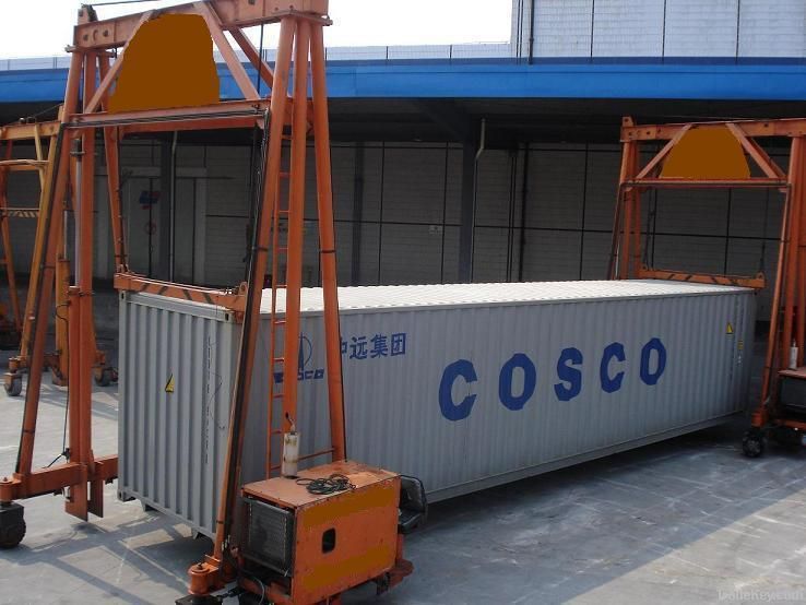 self-propelled mast mobile container crane