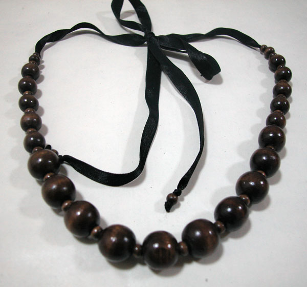 FYWN0007 wooden beads necklace