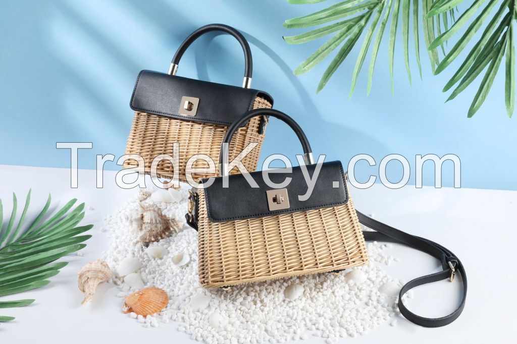 LADIES WICKER BAG