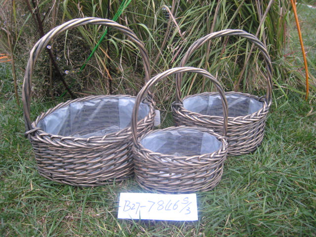 Willow flower baskets