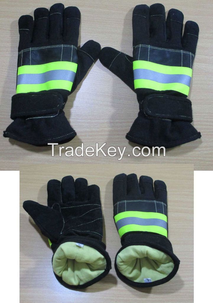 Sports wear unfiorms gloves