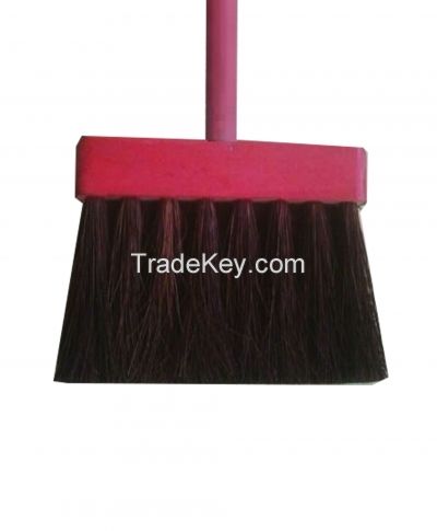 brooms and brushes 