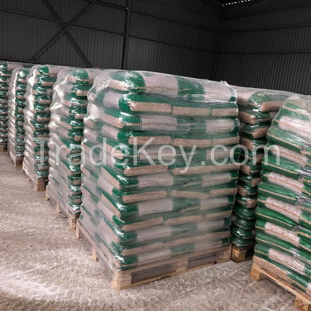 Oak wood pellets 