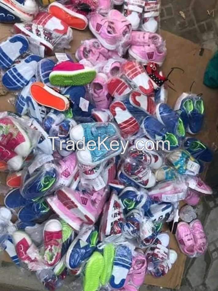 Sneaker (Tekkie) Shoe Bales