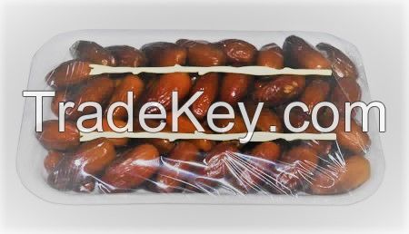 Deglet Nour dates pitted processed