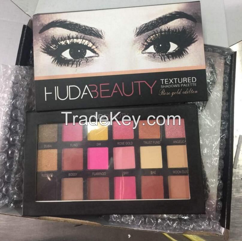 Fashionable Hot Selling Huda Beauty 18 Colors Eyeshadow Palette Eye Shadow