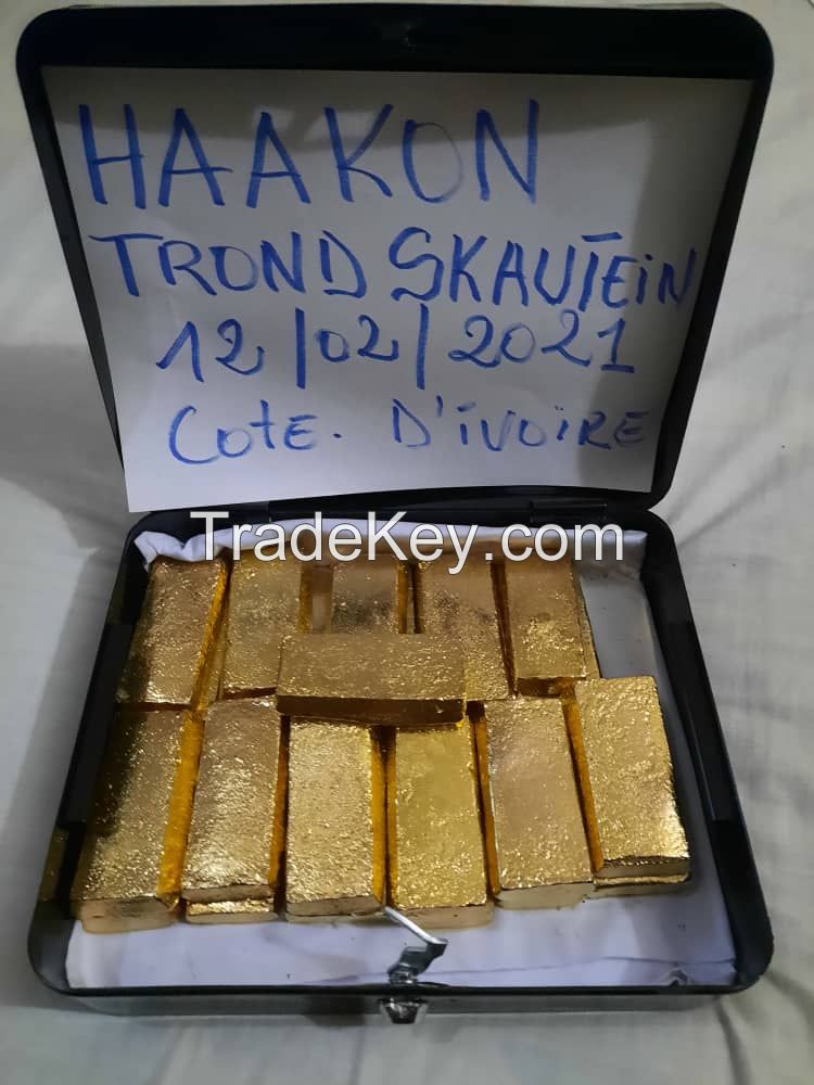 Raw gold bars/dust