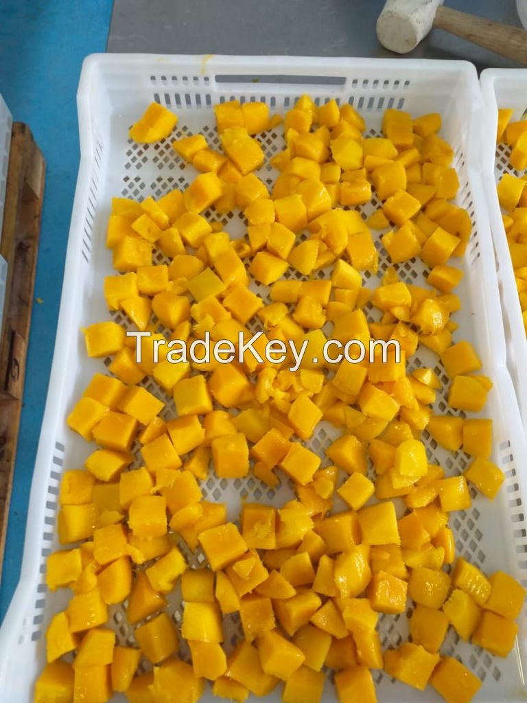 IQF MANGO HALVES AND CHUNKS