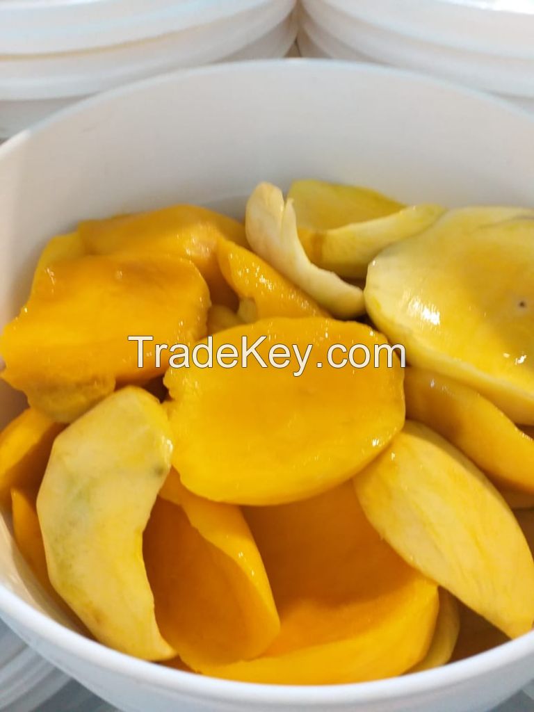 IQF MANGO HALVES AND CHUNKS