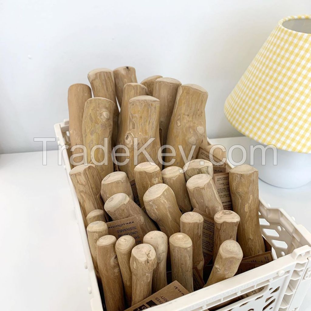 Pet Product / Dog Chewing Stick / Chewing Bone Wood Snack Treat / Chewable Coffee Tree Wood