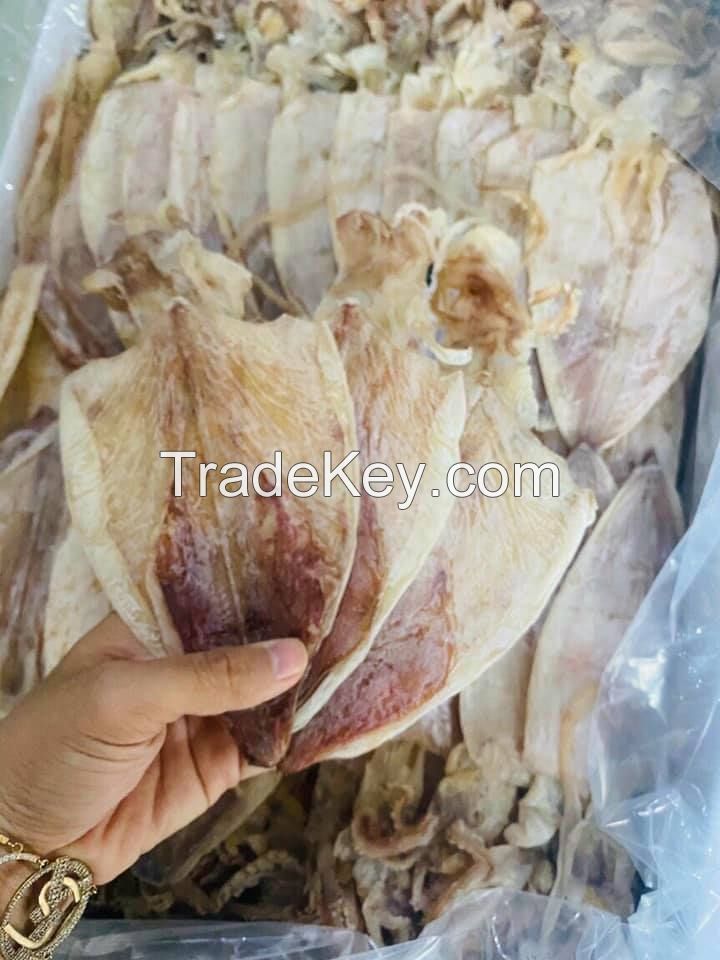 SUNDIRED AND WILD-CRAFTED DRIED SQUID FROM VIET NAM