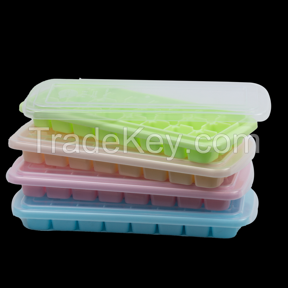 Appollo Houseware Bubble Ice Tray, durable and lightweight plastic ice cube tray for home, BPA free and eco-friendly tray.