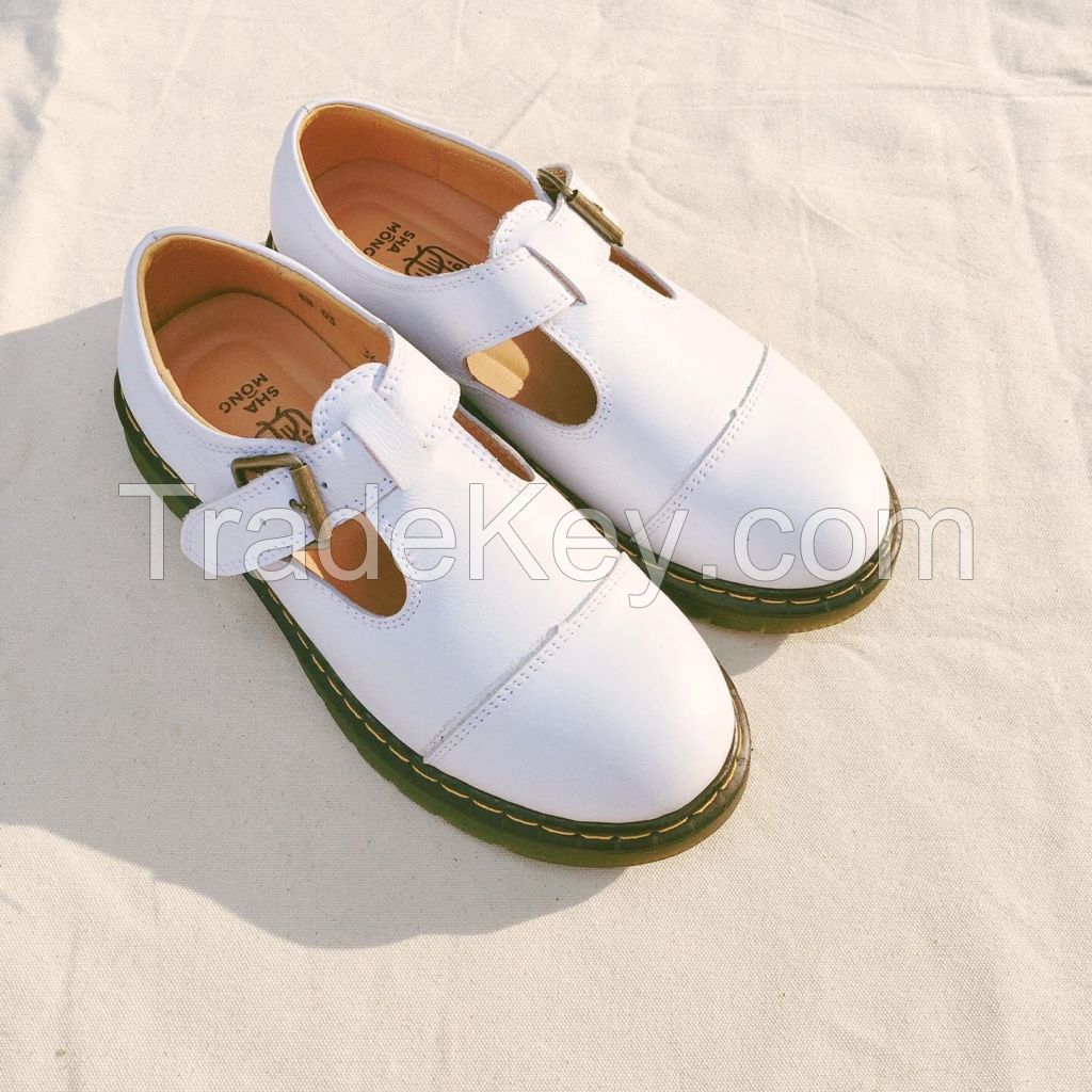 Made-in Vietnam women leather flat shoes with comfortable, soft, fashionable styles