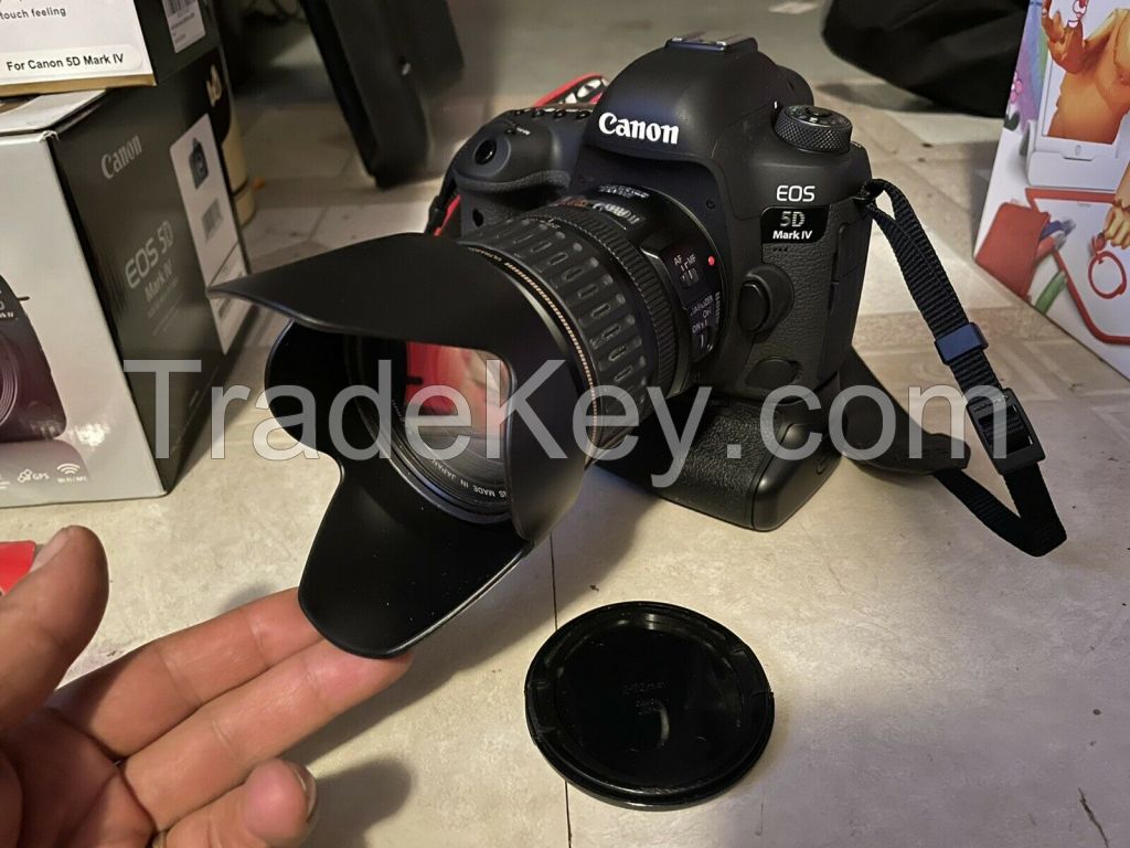 Canon EOS 5D Mark IV 30.4MP 28-105/100-300/50mm Lens 