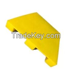 Yellow USDA Approved Plastic Pallets Storage PE Export 120x100cm