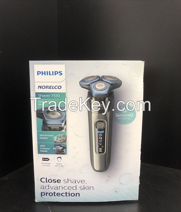 Philips Norelco - Rechargeable Wet/Dry Electric Shaver 
