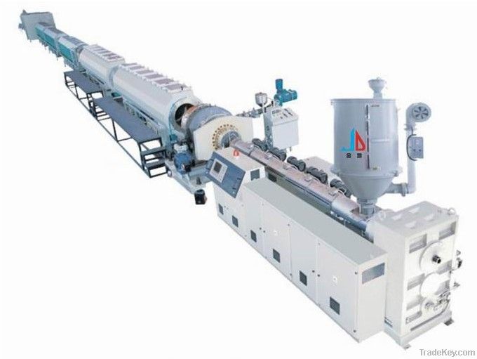 PE plastic pipe extruding machine