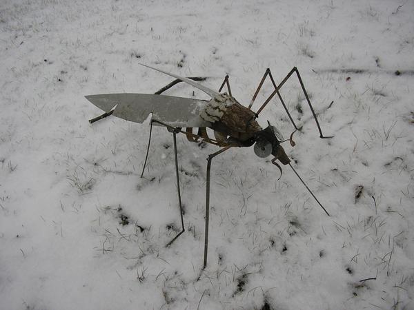 Steel lawn mosquito