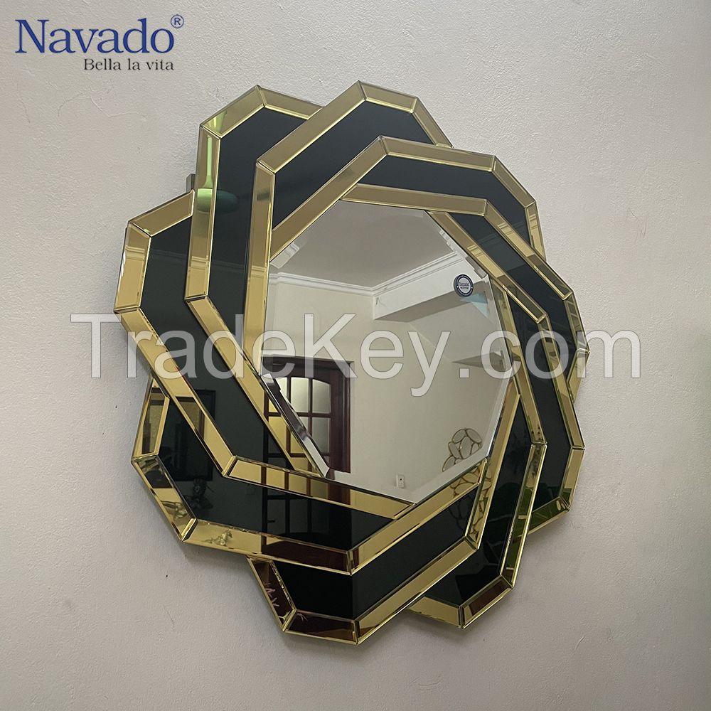 Hot Sale And High Quality Spider Shape Bathroom Mirror 