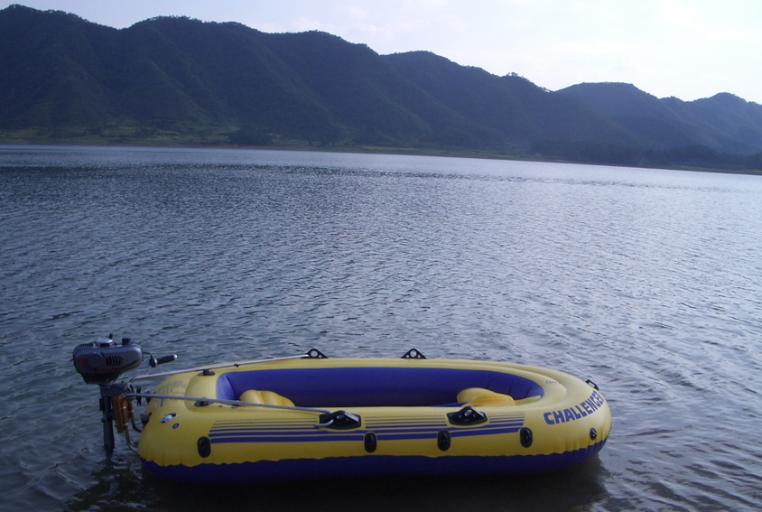 Sell Inflatable Boats With Water-cooled Marine Outboard Motor