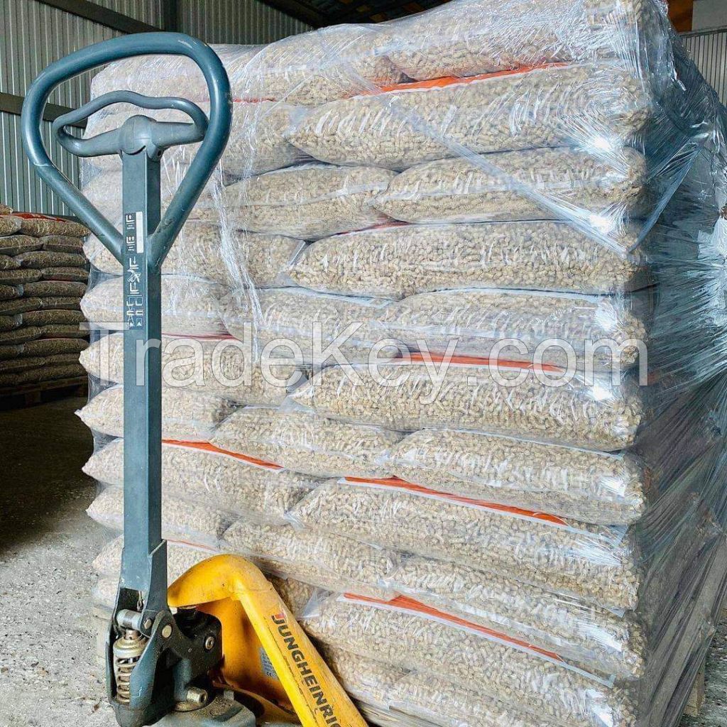 Wood Pellets 6mm DIN+ plus & ENplus A1/A2 Wood Pellets In 15kg bags