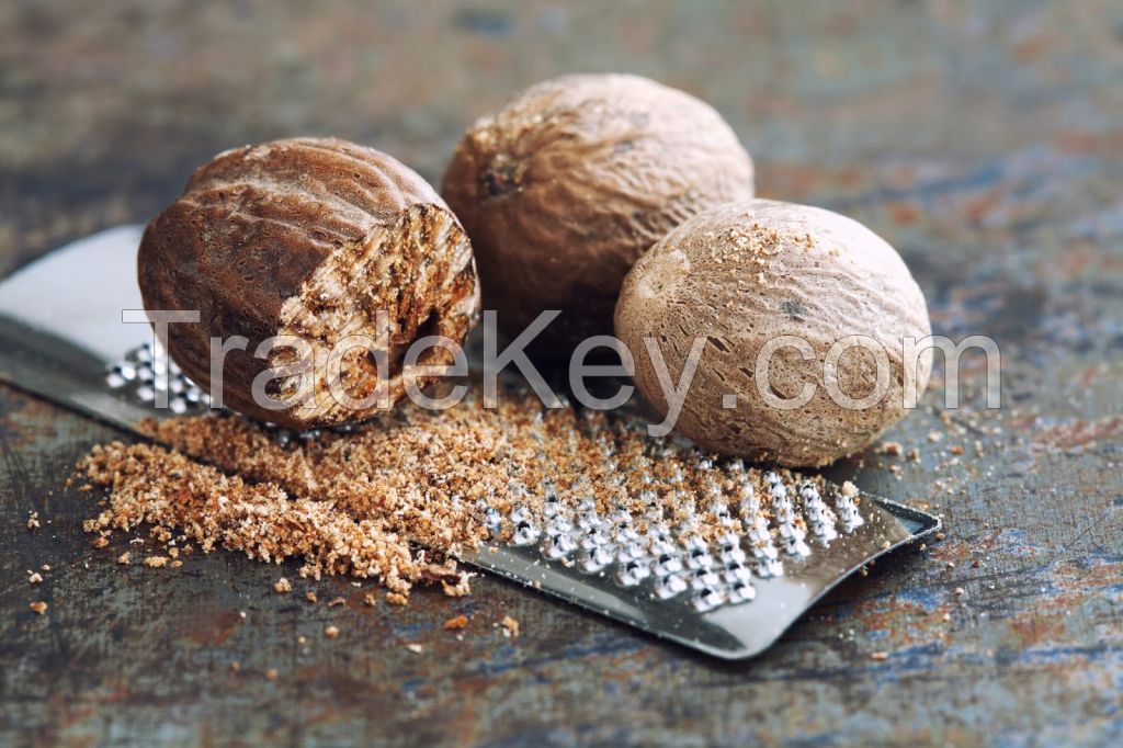 Peeled Nutmeg