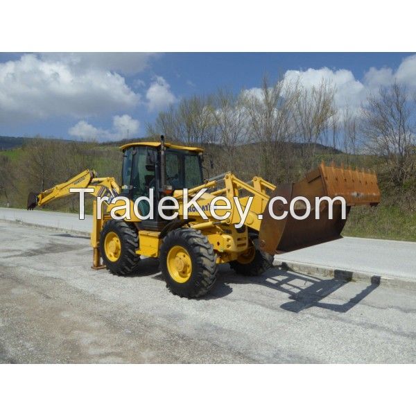 1. Backhoe Komatsu Wb 97s - 2012 - 3.670h