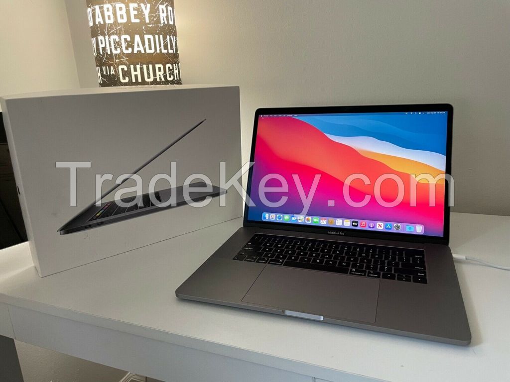 2018 Apple 15" MacBook Pro 2.9GHz i9/32GB/2TB Flash/560X/Touch Bar