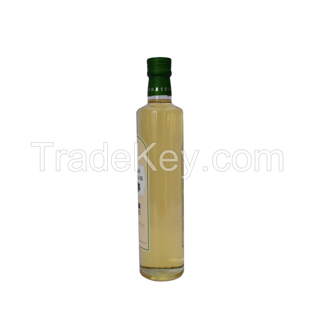 Organic cold-pressed camellia japonica seed extract oil for cosmetic skin hair care