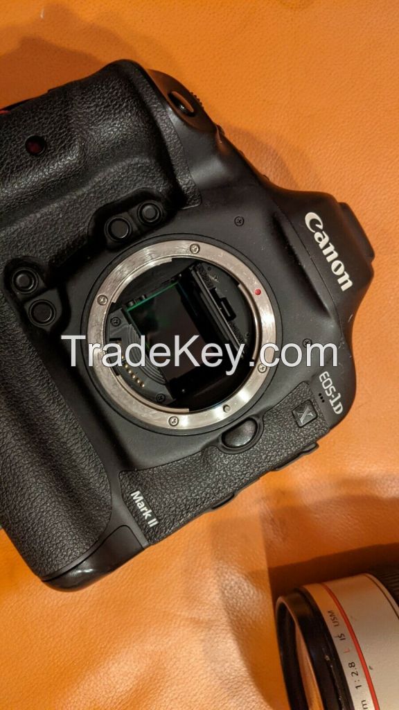 Canon EOS 1DX 1DX DSLR Camera Body with only 29,000 Shutter Count