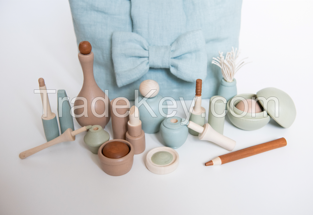 Wooden Play Make Up (blue and mint tints)