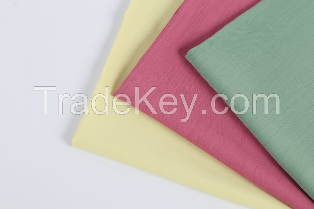 Polyester Plain dyed light weight creped clothing material fabric for summer apparels dresses