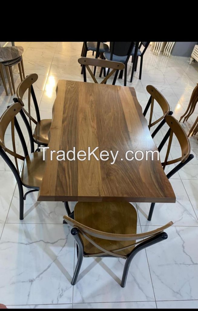 N WOOD TABLE