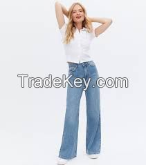 Fashionable jeans for womens