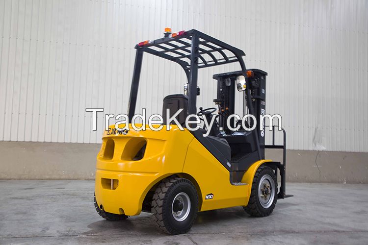 XCMG official manufacturer FD30T 3 ton diesel forklift with Side Shifter for sale