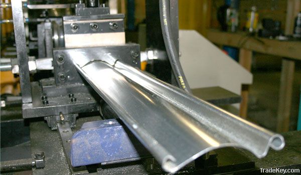 rolling shutter forming machine