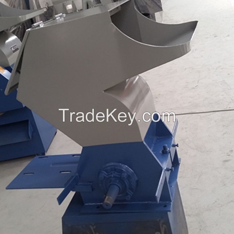 Compact Plastic crusher for crushing frame TV shell plastic pipe waste plastic door