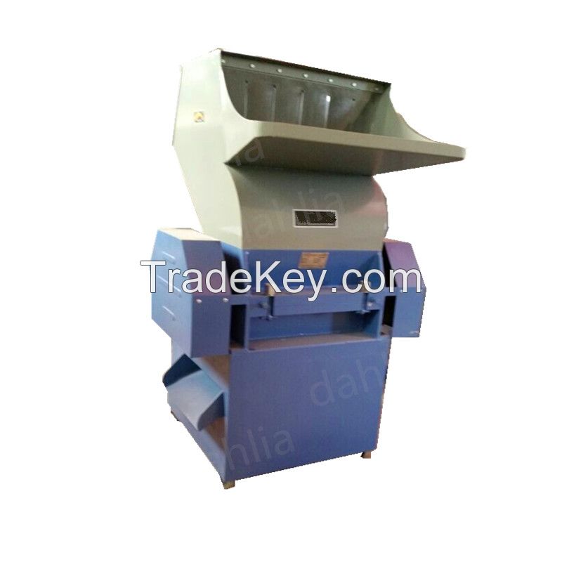 Industrial plastic crusher shredder machine for injection and recycling waste