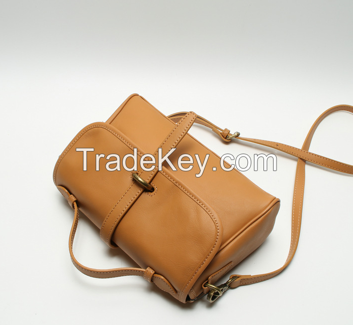 Veg tan leahter handbag