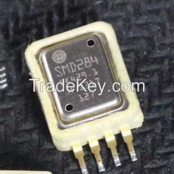SMD284 8pin Mercedes-Benz Engine Consumable Sensor Chip