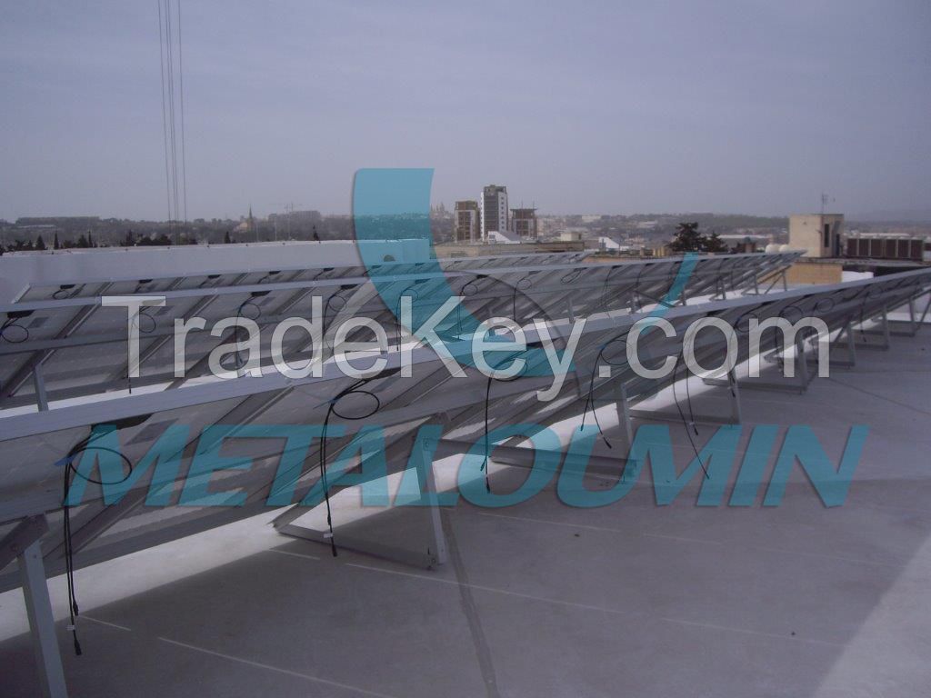 Mounting systems for flat roofs with drilling