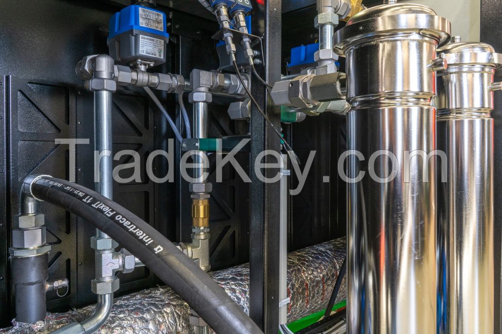 Hydraulic filtering station
