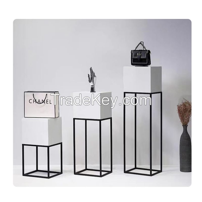Very good shelf design, unique shape Shelf display in Midisland area/Support batch purchase