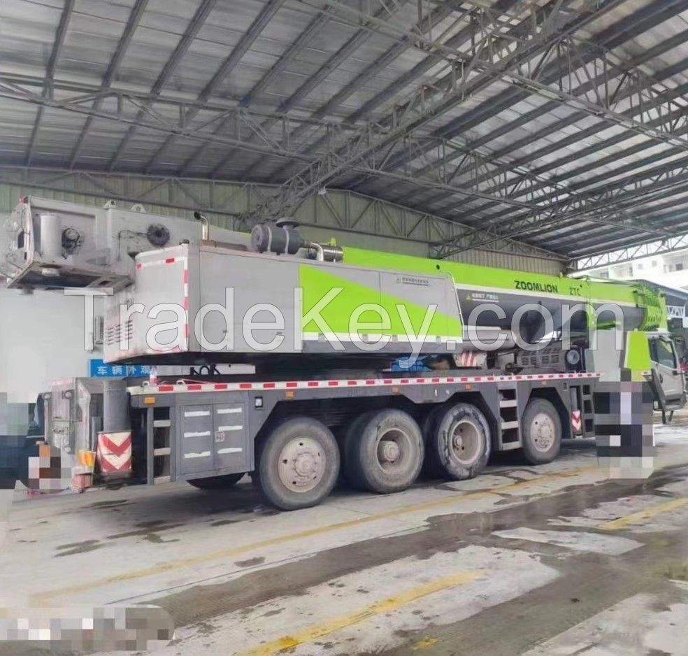 110ton Zoomlion used truck crane ZTC1100V with high model used crane