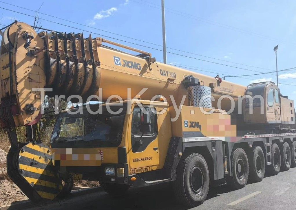 used crane 240Ton XCMG QAY240 used truck mounted crane for sale